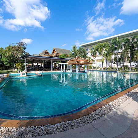 Blue Beach Grand Resort And Spa In Chalong Phuket By Dayuu Ban Saiyuan Екстер'єр фото