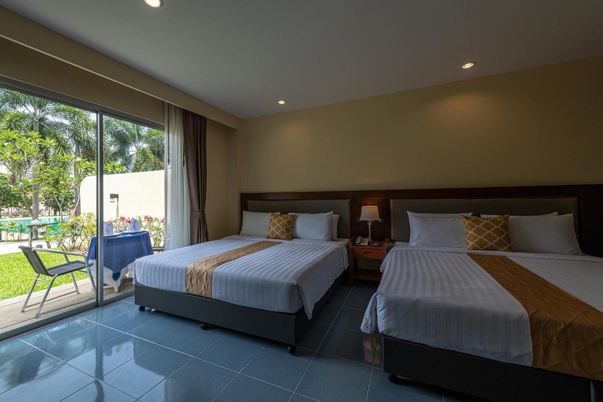 Blue Beach Grand Resort And Spa In Chalong Phuket By Dayuu Ban Saiyuan Екстер'єр фото