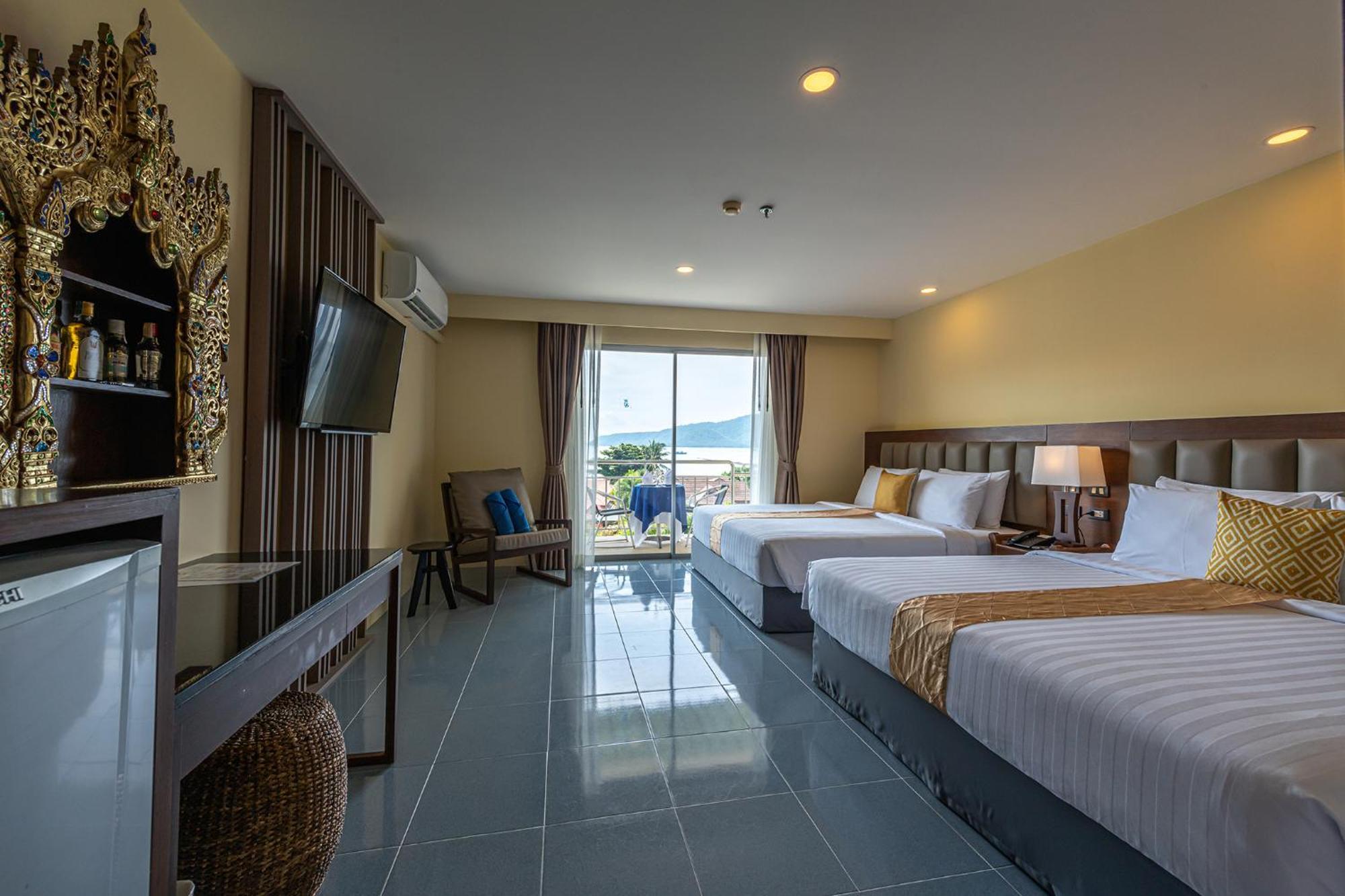 Blue Beach Grand Resort And Spa In Chalong Phuket By Dayuu Ban Saiyuan Екстер'єр фото