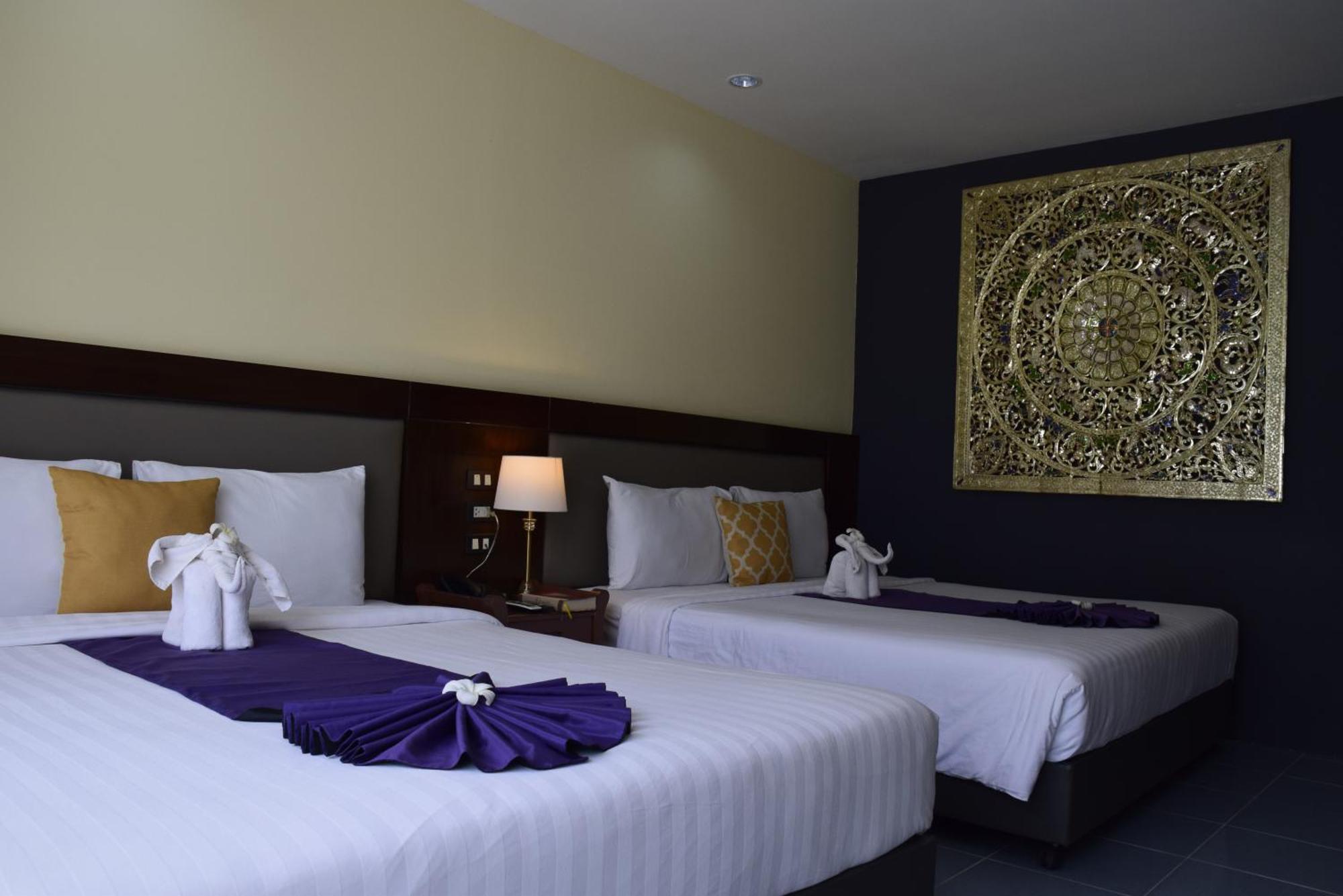Blue Beach Grand Resort And Spa In Chalong Phuket By Dayuu Ban Saiyuan Екстер'єр фото
