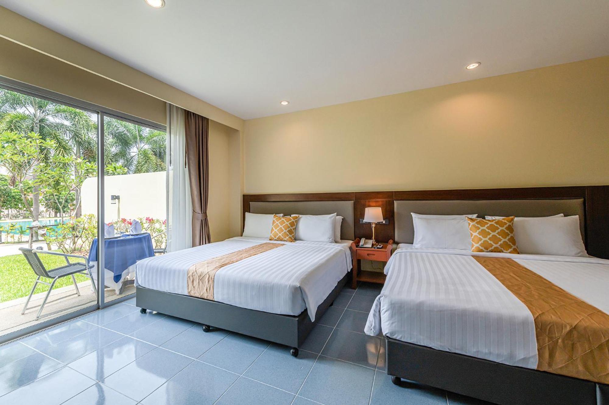 Blue Beach Grand Resort And Spa In Chalong Phuket By Dayuu Ban Saiyuan Екстер'єр фото