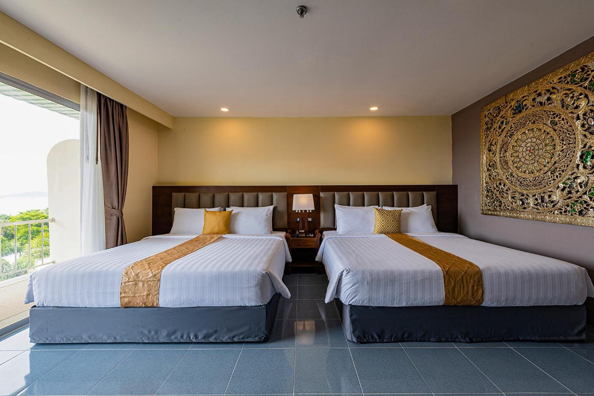 Blue Beach Grand Resort And Spa In Chalong Phuket By Dayuu Ban Saiyuan Екстер'єр фото