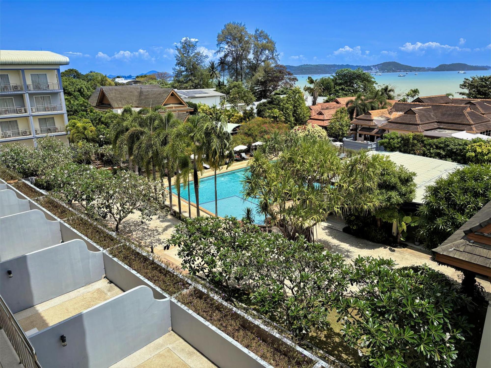 Blue Beach Grand Resort And Spa In Chalong Phuket By Dayuu Ban Saiyuan Екстер'єр фото